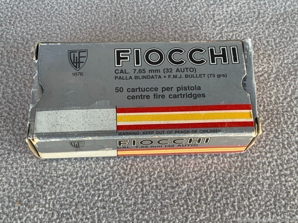 VINTAGE FIOCCHI 32 AUTO 7 65MM FMJ BOX AMMO-img-1