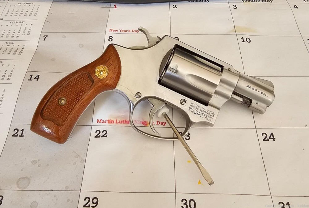 Smith and wesson model 60 38 special -img-2