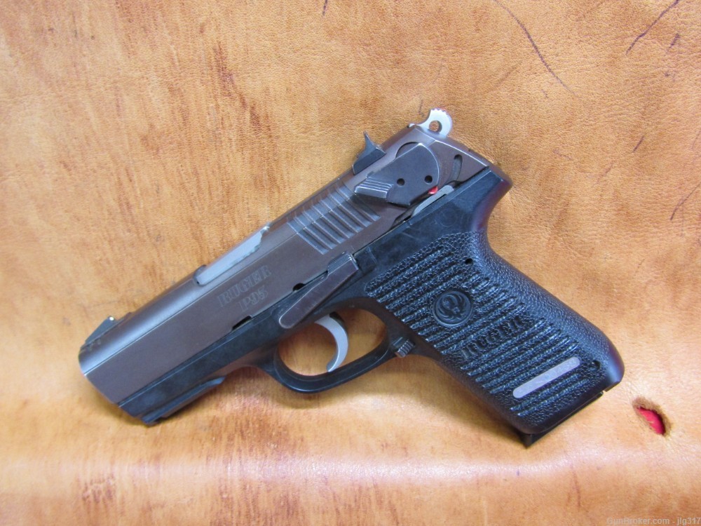 Ruger P95 9 mm Semi Auto Pistol Ambi Safety/De-Cocker 15 RD Mag-img-6