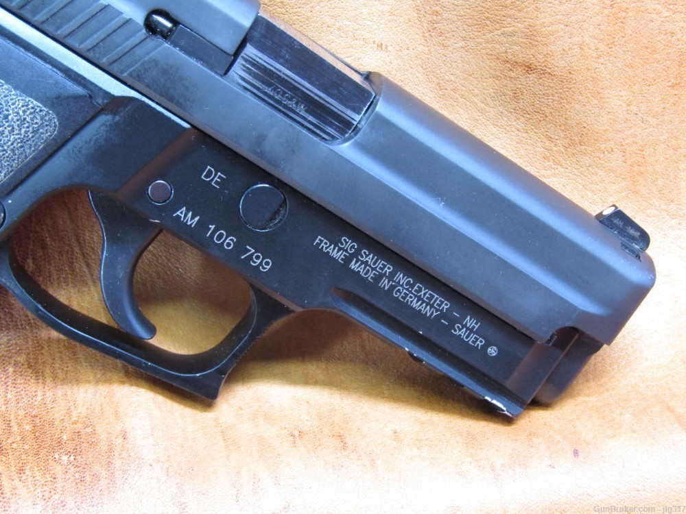 Sig Sauer P229 40 S&W Semi Auto Pistol 3x 12 RD Mags-img-4