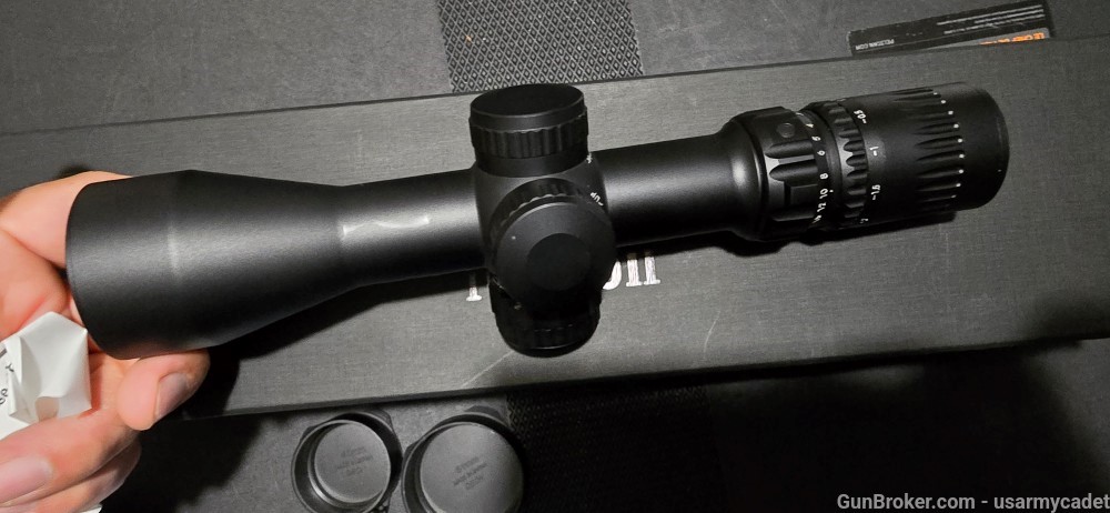 March 1.5x-15x42 FD-2 Reticle 0.1MIL Illuminated Riflescope D15V42IML-FD-2-img-7