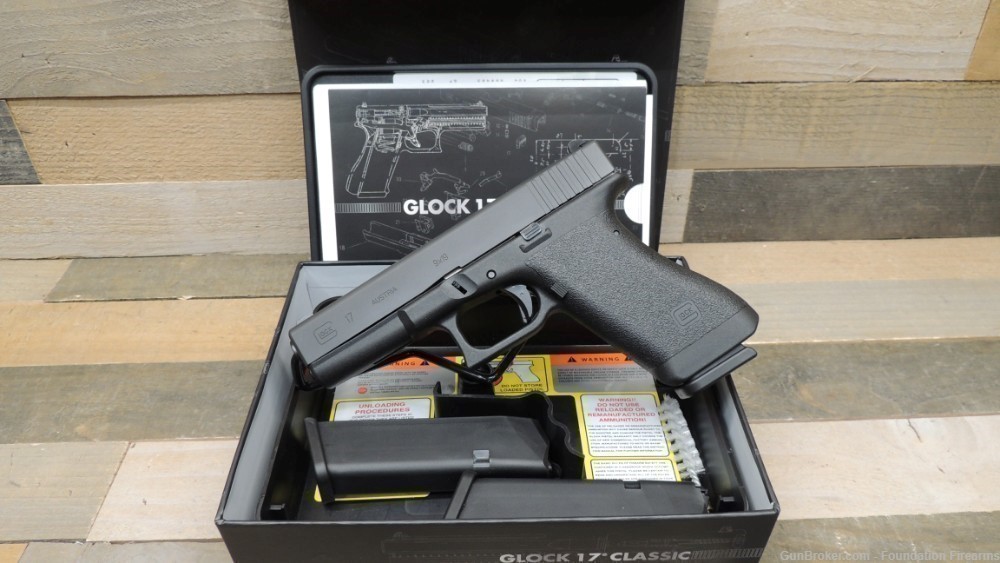 Reproduction Glock 17 Gen 1 Classic 4.49" w/Tupperware P81756203-img-0