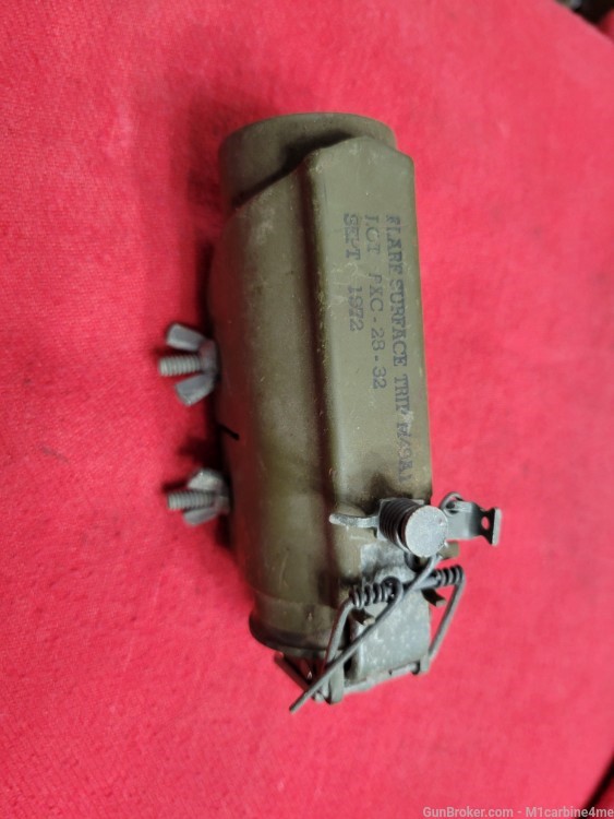 LAST ONE Live m-49 vietnam dated military trip flare -img-3