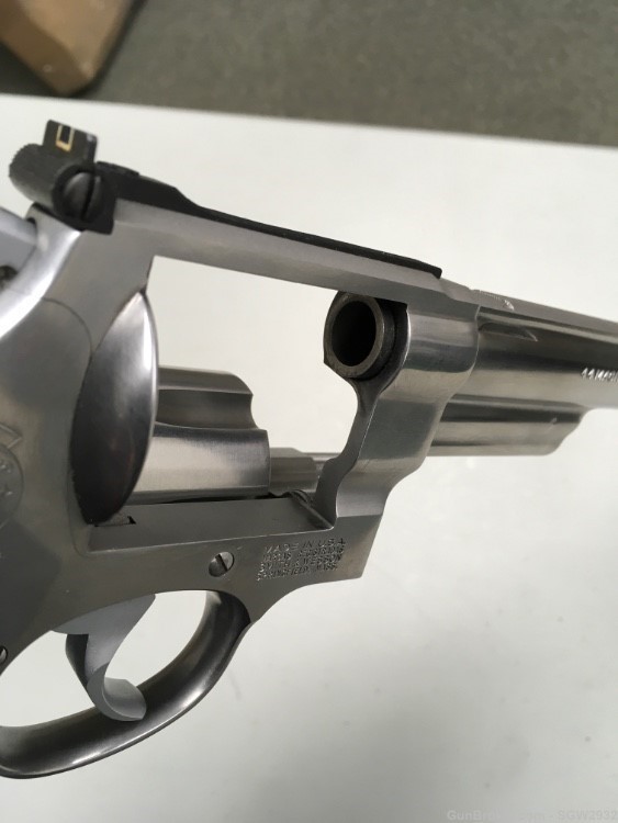S&W 629-2 44 magnum revolver 8 3/8 barrel factory scope mount RARE!-img-29