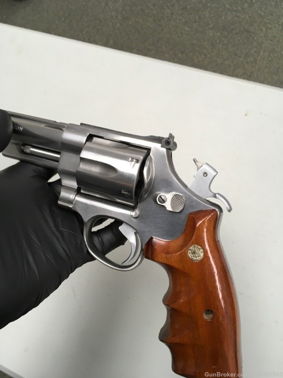S&W 629-2 44 magnum revolver 8 3/8 barrel factory scope mount RARE!-img-36