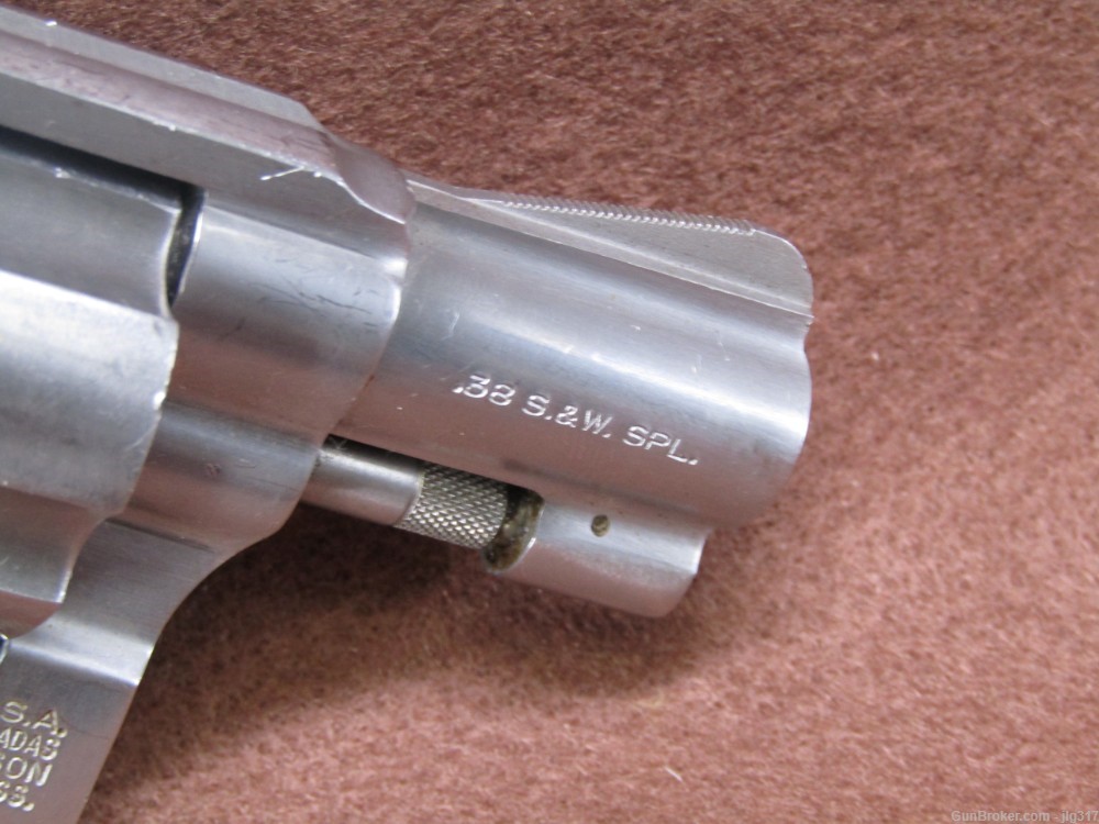 Smith & Wesson Model 60 .38 SPL 5 Shot Single/Double Action Revolver-img-4
