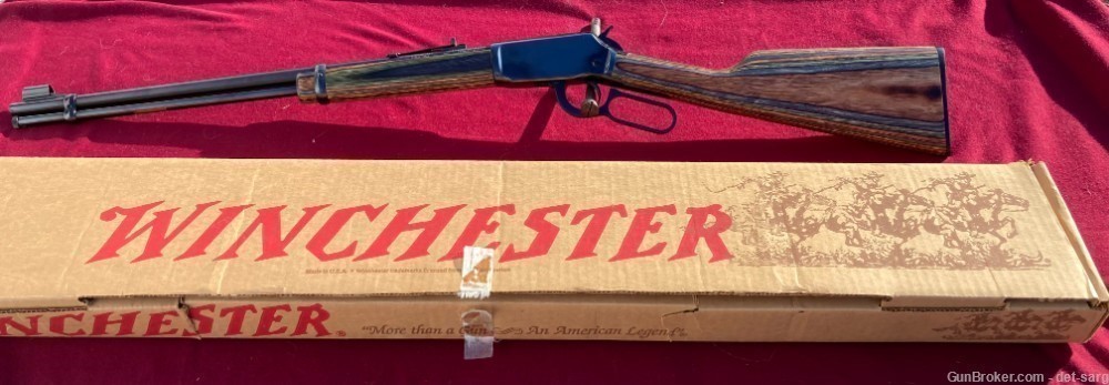 Winchester model 9422 XTR Magnum, Exc in box-img-15