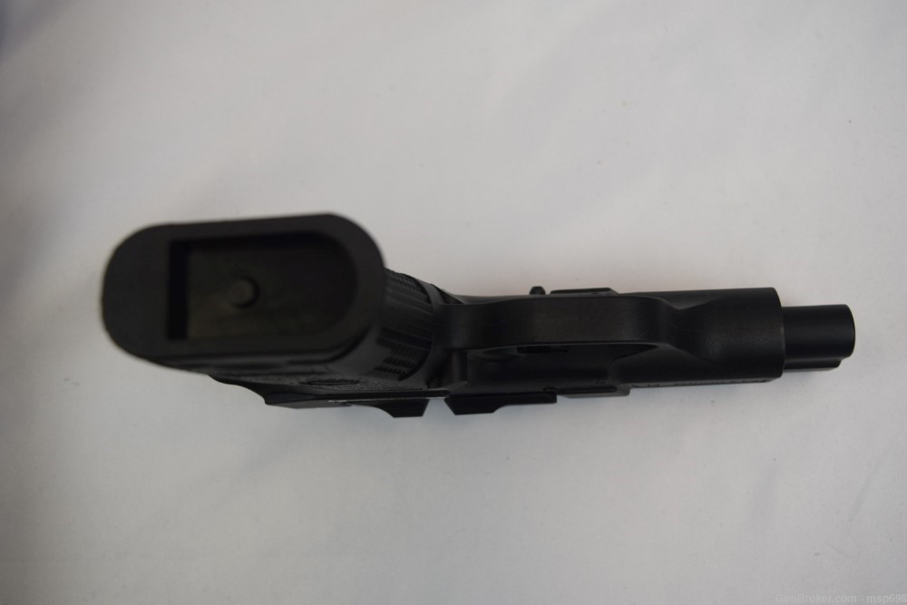 SAR Arms SARB6P, 9mm, 3 3/4" bbl, 2 Mags, Orig. Case, LNIB-img-3