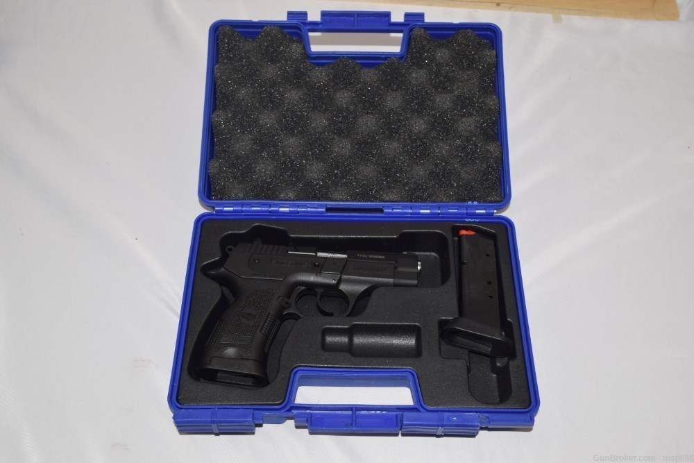 SAR Arms SARB6P, 9mm, 3 3/4" bbl, 2 Mags, Orig. Case, LNIB-img-0