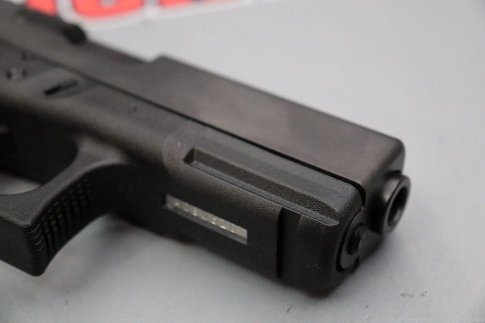Glock 19 Gen 3 4.02" 9mm w/Box -img-18