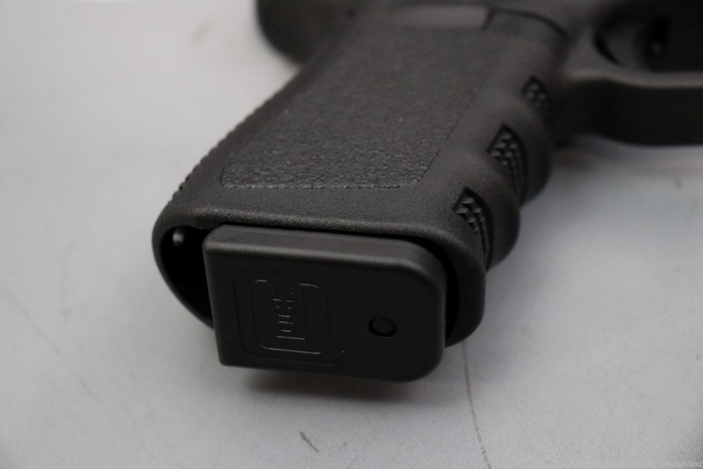 Glock 19 Gen 3 4.02" 9mm w/Box -img-15
