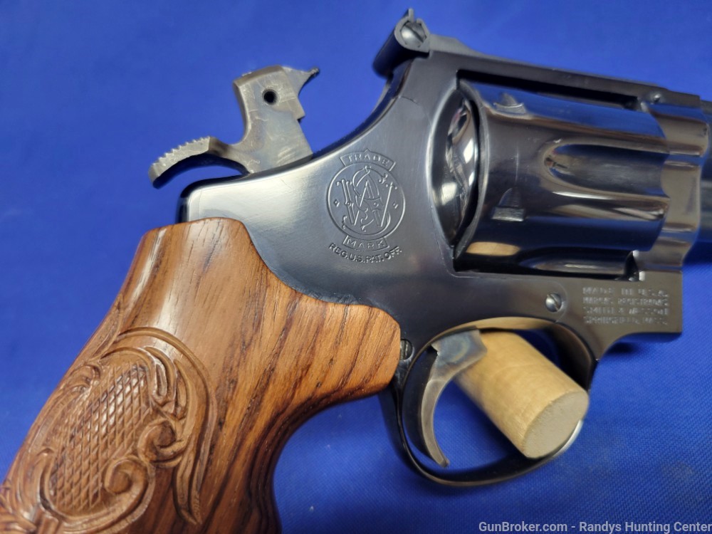 Smith & Wesson Model 29-2 Double-Action .44 mag 4" Blued w/ Wood Grips S&W-img-11