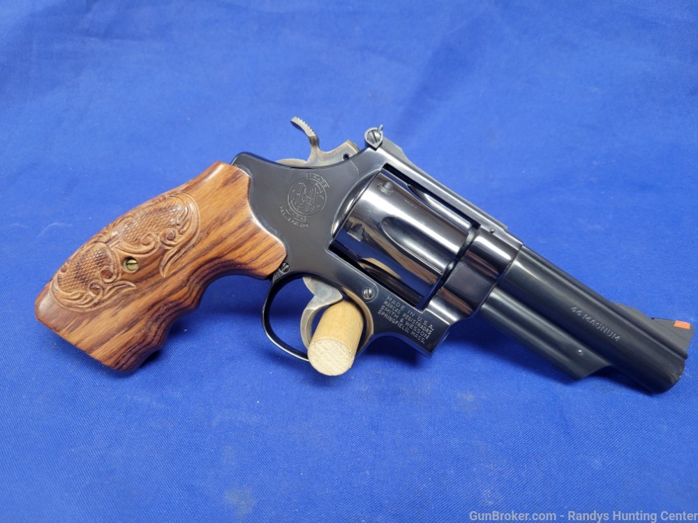 Smith & Wesson Model 29-2 Double-Action .44 mag 4" Blued w/ Wood Grips S&W-img-1