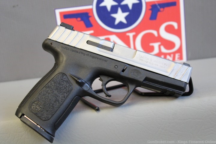 Smith & Wesson SD9 VE 9mm Item P-93-img-0