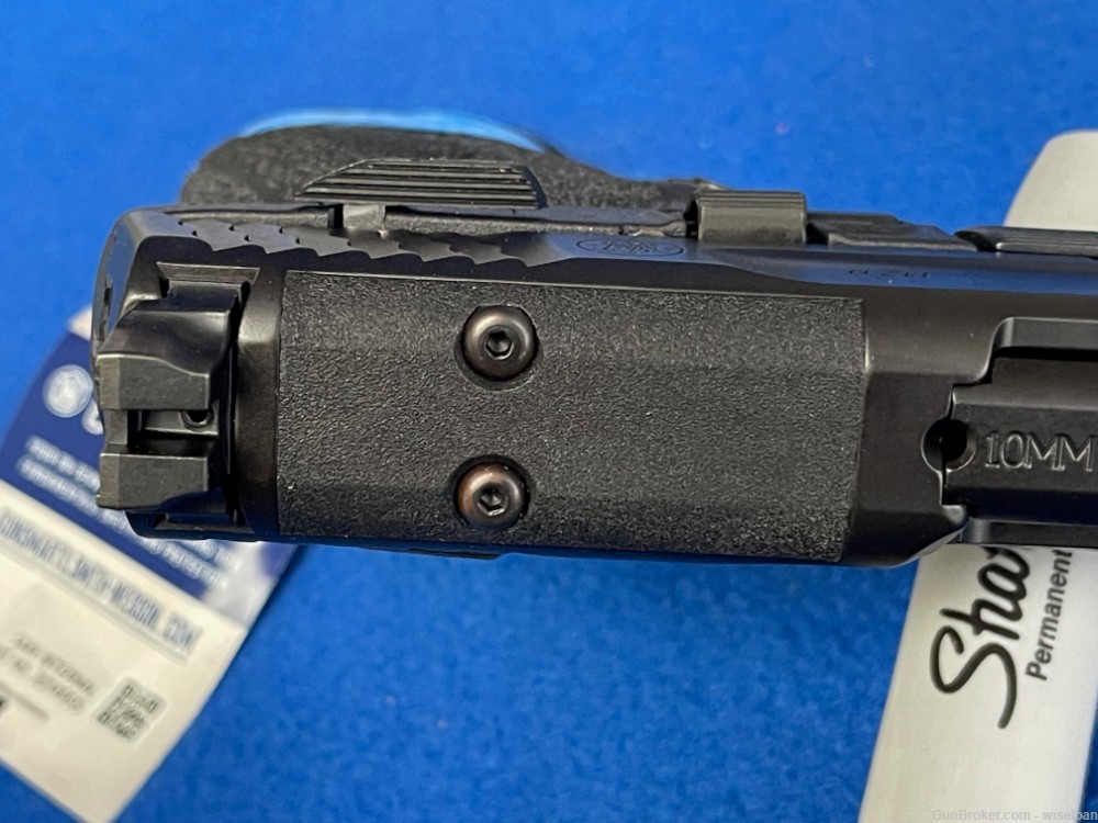 New Smith & Wesson M&P 10mm M2.0 Semi-Auto Pistol Optics Ready SKU 13388-img-8