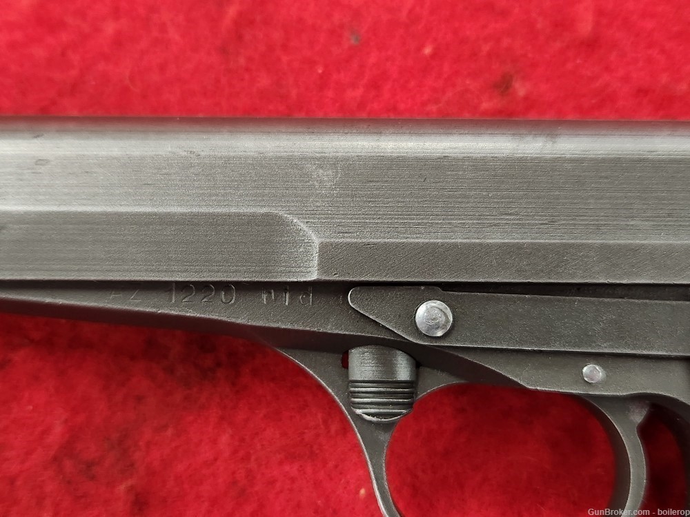 Czech CZ 52 pistol, 7.62x25 w/ holster and 2 magazines-img-9