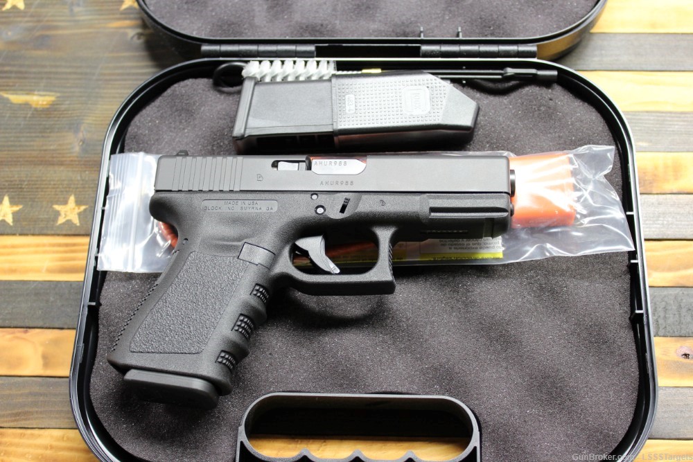 NEW Glock 25 .380ACP with 2 Mags-img-9