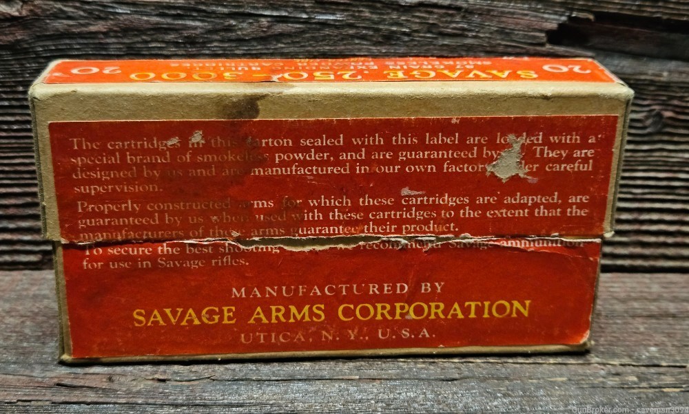 Rare Savage 250-3000 Two Piece Ammo Box with 18 Pieces of Brass-img-2
