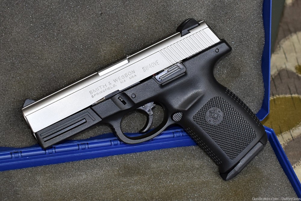 Smith & Wesson SW40VE-img-1