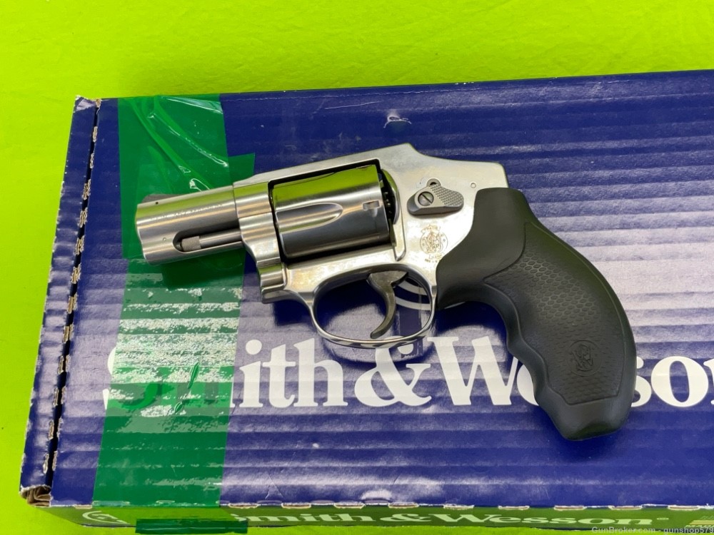 Smith And Wesson S&W 640 - 2 Hammerless SS 357 Magnum 38 Stainless Box-img-1