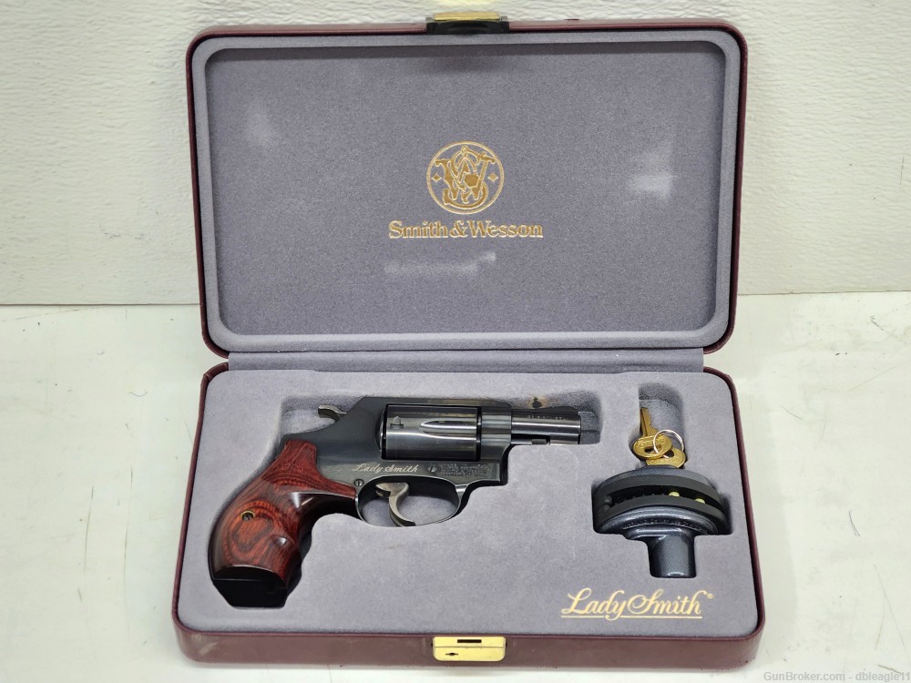 Smith & Wesson 36-9 Chief Special LadySmith .38 Spl. 2in Bbl - NICE-img-0