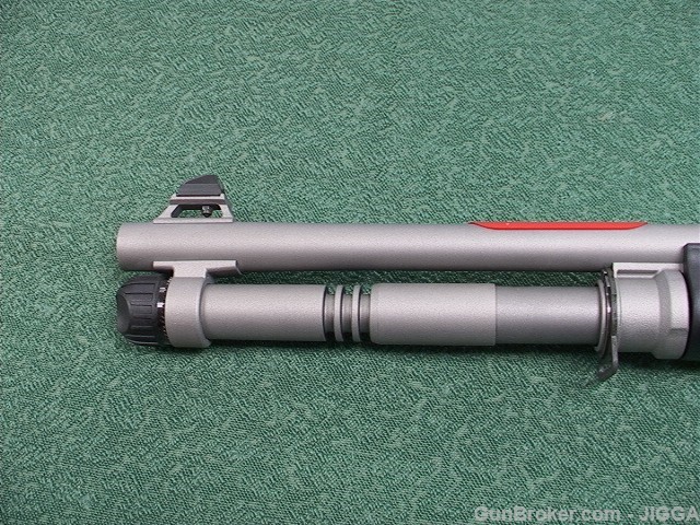 Benelli M4 H2O  12 gauge-img-10