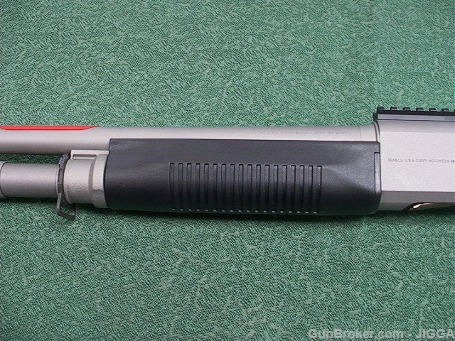 Benelli M4 H2O  12 gauge-img-9