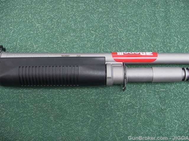 Benelli M4 H2O  12 gauge-img-3