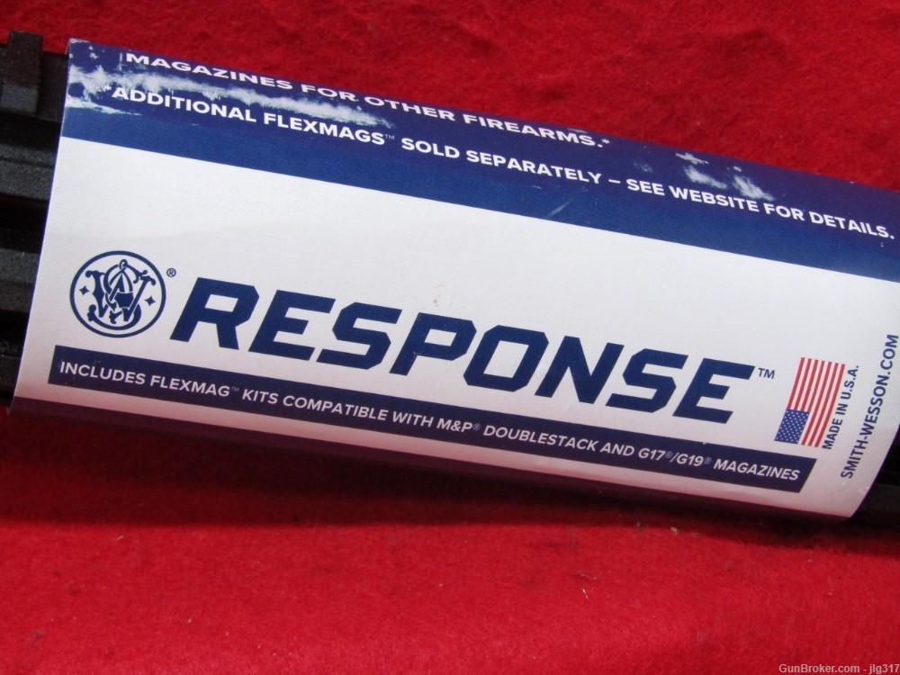 Smith & Wesson Response 9mm Semi Auto Rifle New in Box 13797-img-6
