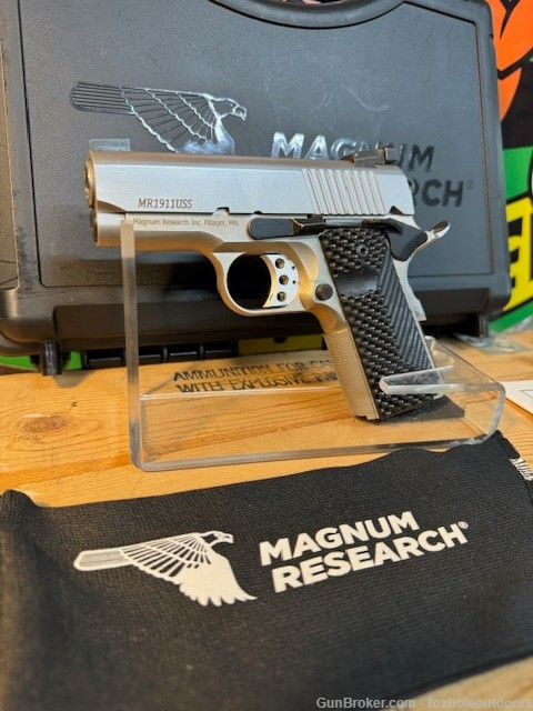 Magnum Research MR1911 .45 acp-img-3
