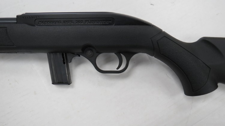 Mossberg 702 Plinkster 22lr synthetic stock rifle with one magazine-img-3