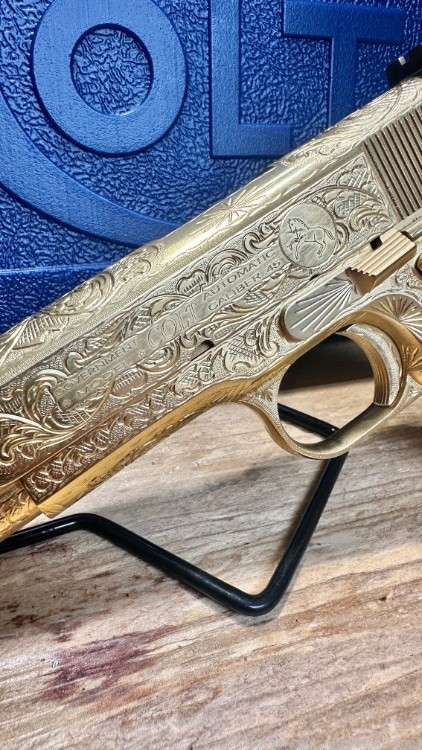Colt 1911 Government Series .45 acp Series 70 GOLD DEEP ENGRAVED-img-10