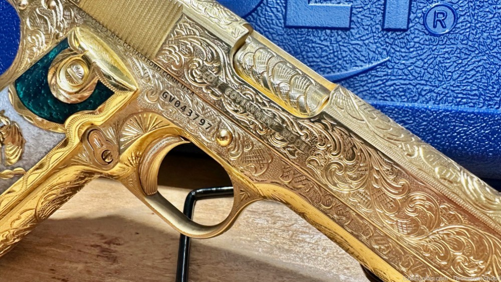 Colt 1911 Government Series .45 acp Series 70 GOLD DEEP ENGRAVED-img-5