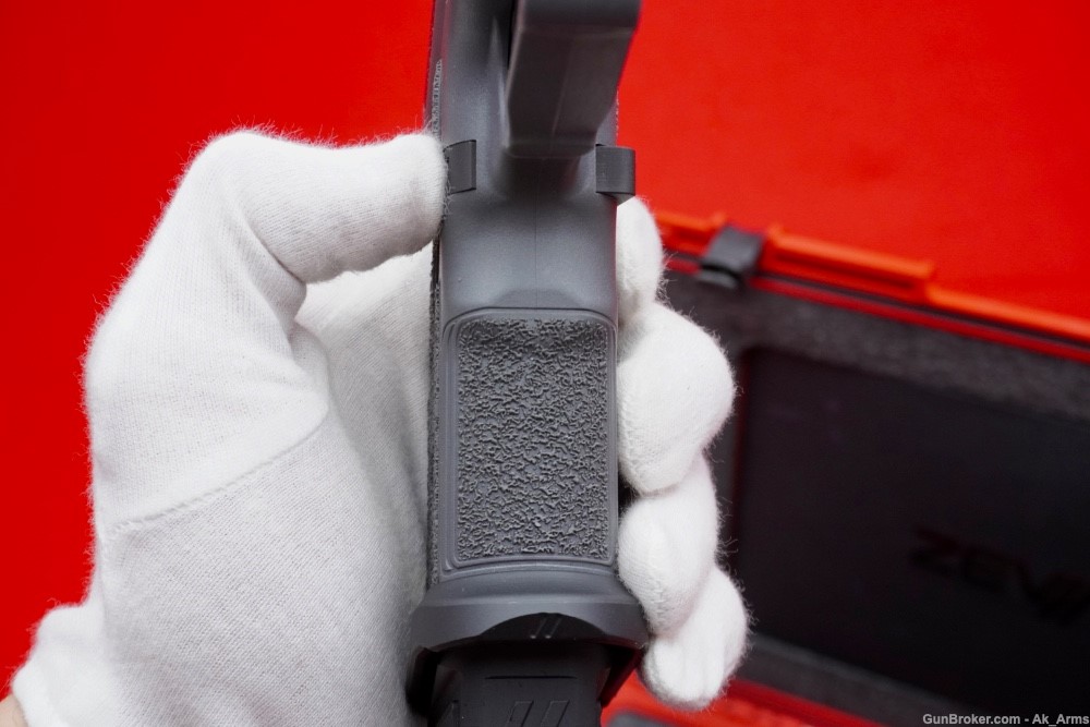 Desired Zev OZ9 Semi Auto Pistol 9mm In Hard Case w/All Accessories!-img-11