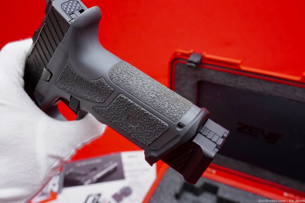 Desired Zev OZ9 Semi Auto Pistol 9mm In Hard Case w/All Accessories!-img-14