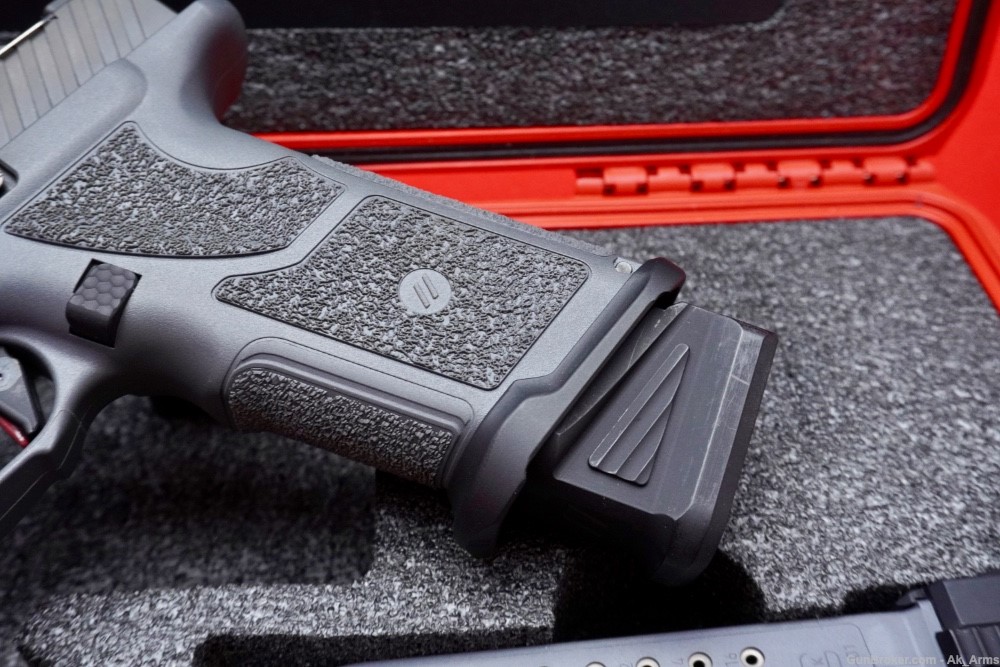 Desired Zev OZ9 Semi Auto Pistol 9mm In Hard Case w/All Accessories!-img-7