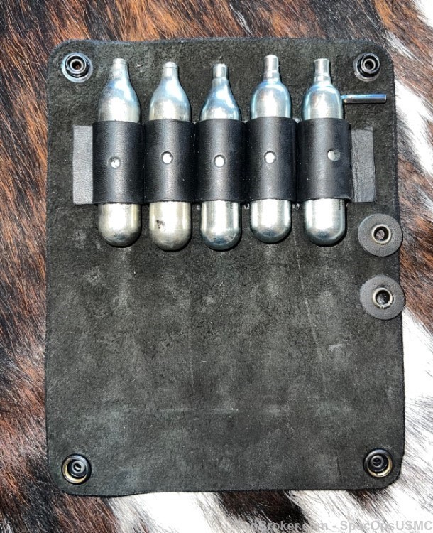 5 Cartridge CO2 Carrier-img-1