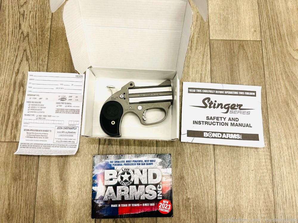 Bond Arms Stinger 9mm Derringer 3" barrels, Stainless Steel LIKE NEW IN BOX-img-0