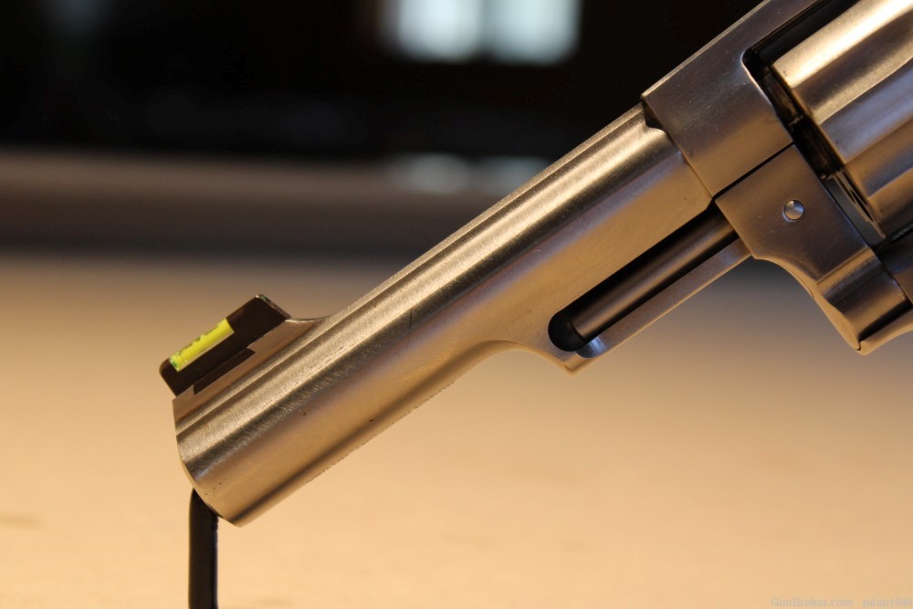 USED Ruger SP101 .22 LR 4" Bbl 8rds DA/SA Revolver Fiber Optic Front Sight -img-1