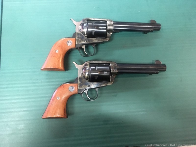 2 Ruger large frame Vaquero .44mag consecutive serial numbers revolvers NIB-img-2