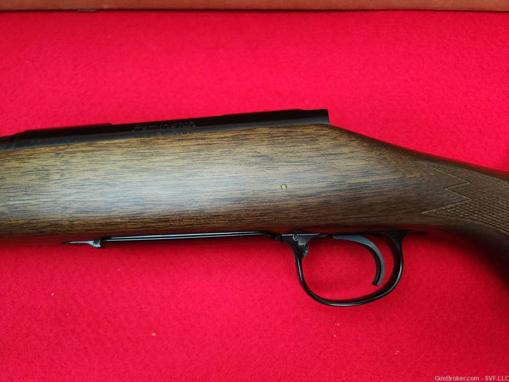 Remginton 700 Classic 17 Rem 24" Bolt Action rifle (NEW OLD STOCK)-img-10