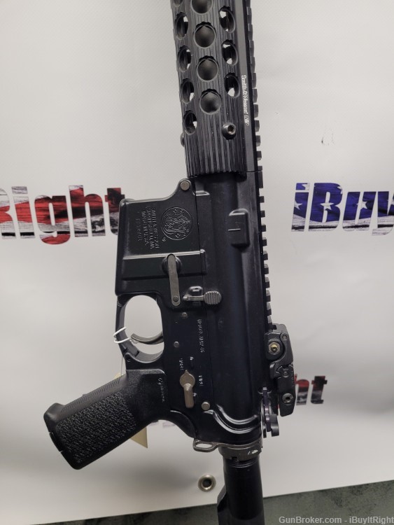 Smith & Wesson M&P 15 AR15 AR-15 TS 5.56 Rifle w/ MBUS Sights and Magpul-img-8
