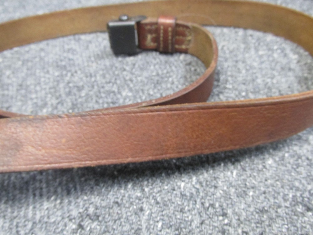 ORIGINAL WWII GERMAN 98K MAUSER LEATHER RIFLE SLING THAT IS FULL LENGTH-img-6