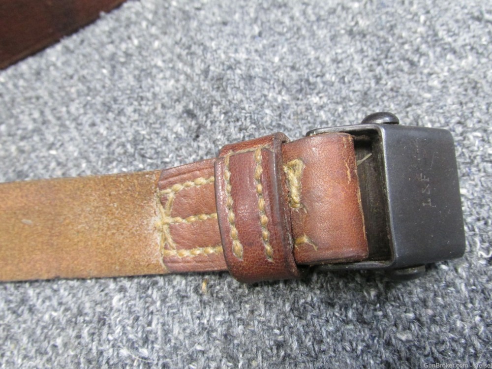 ORIGINAL WWII GERMAN 98K MAUSER LEATHER RIFLE SLING THAT IS FULL LENGTH-img-5