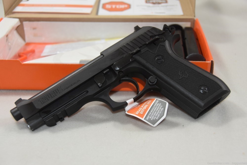 TAURUS PT92 9MM 5'' 17-RD PISTOL Brand New in Box with paper, etc.         -img-9