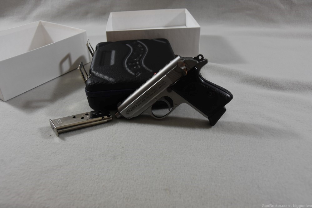 WALTHER PPK 380 3.3'' 6-RD PISTOL Brand New in Box with paper, manual, etc.-img-9