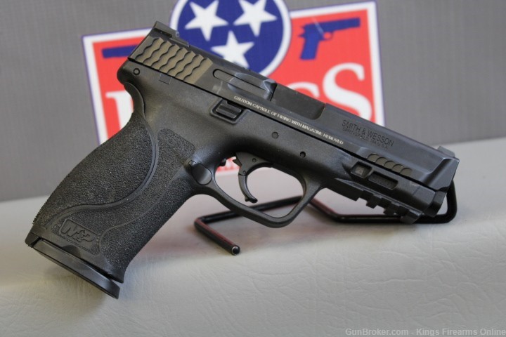 Smith & Wesson M&P40 M2.0 .40S&W Item P-317-img-0
