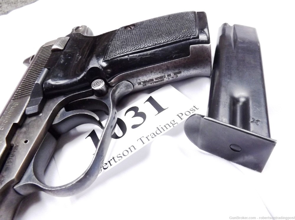 CZ83 Pistol .380 ACP 13 shot 1 Magazine 91301 G 1989 Grip Chip  -img-8