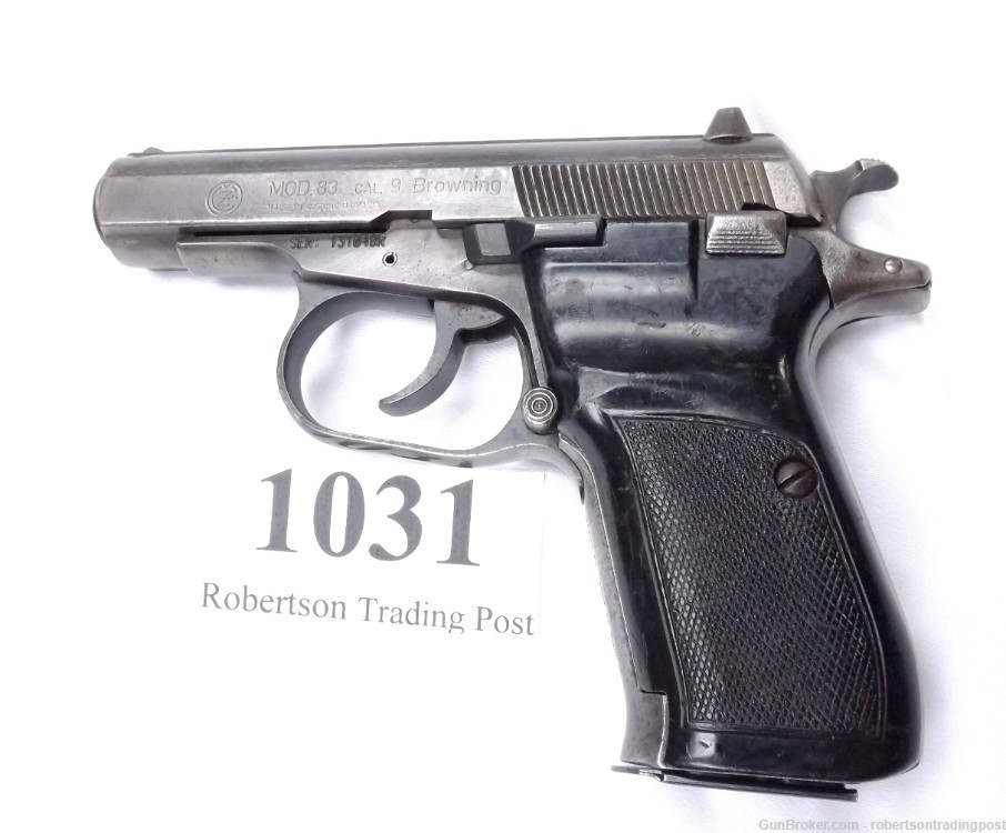 CZ83 Pistol .380 ACP 13 shot 1 Magazine 91301 G 1989 Grip Chip  -img-0