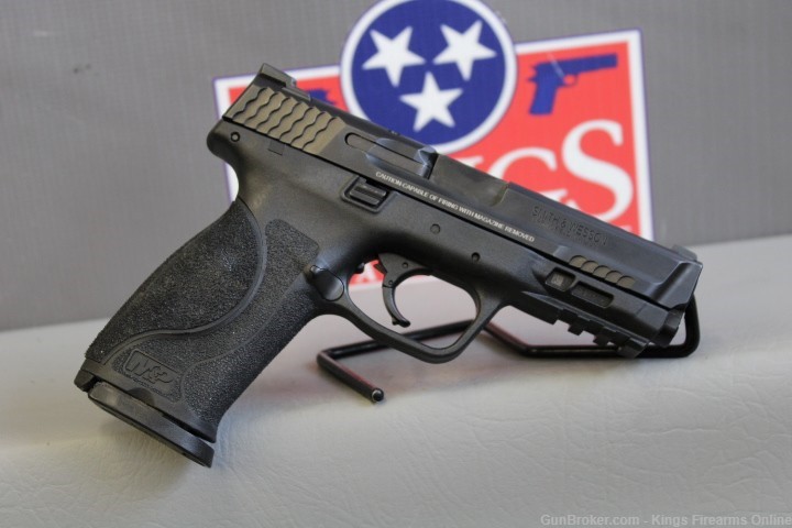 Smith & Wesson M&P40 M2.0 .40S&W Item P-319-img-0